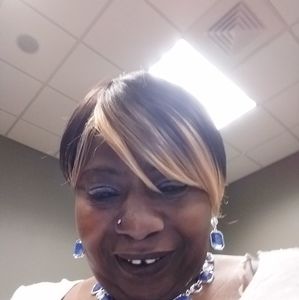 Meet your Posher, Paula